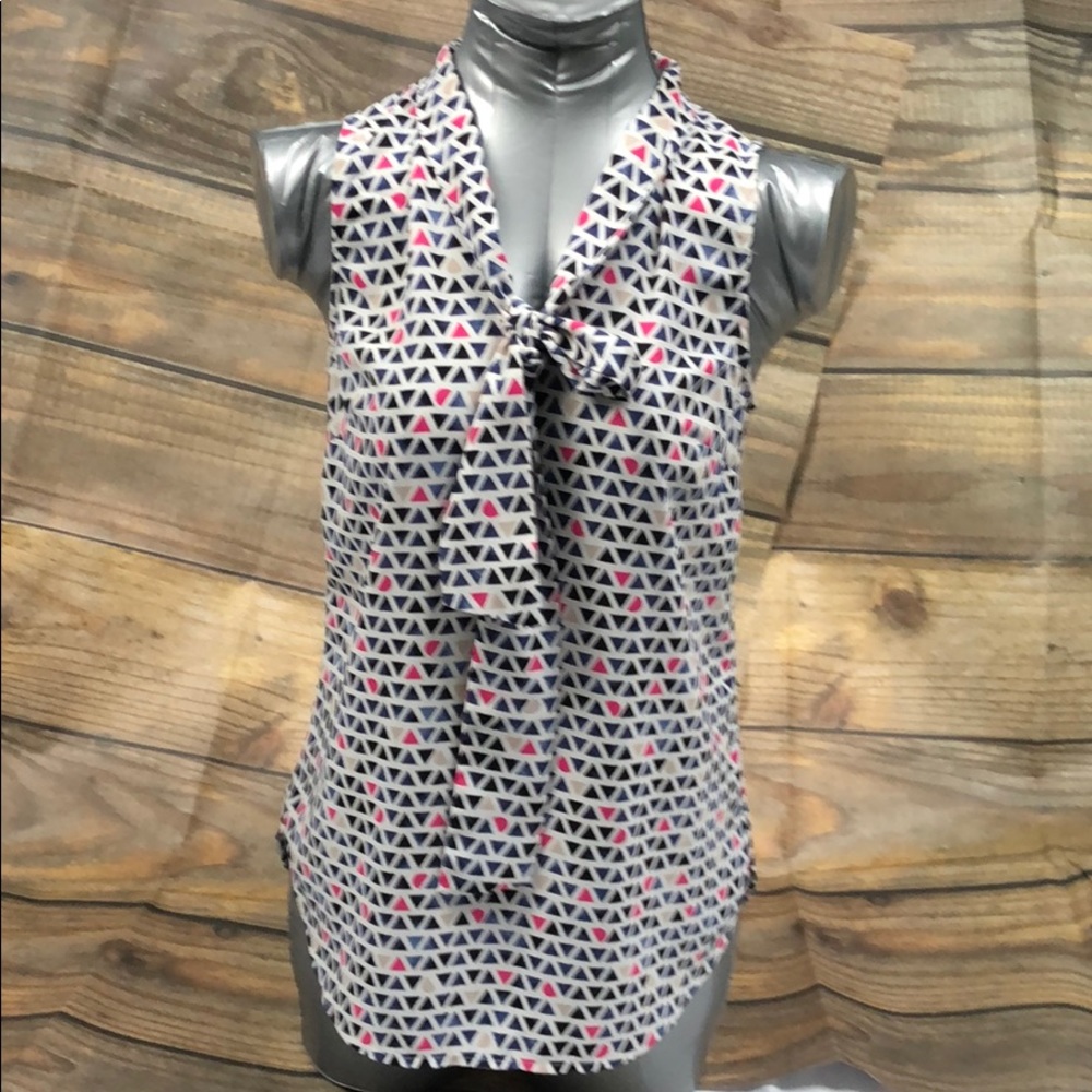 Pretty geometric blouse